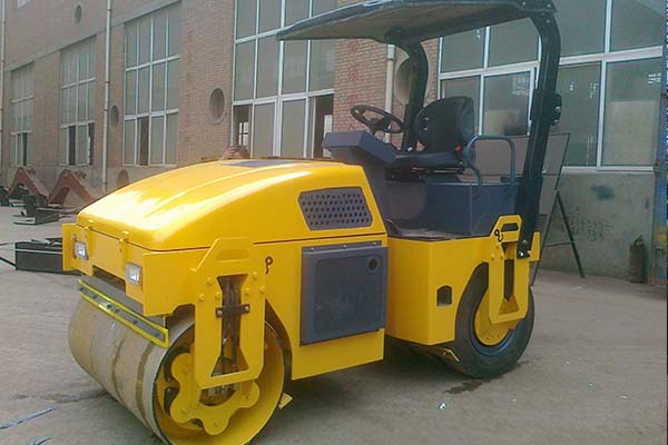 <a href='http://m.dcxxcl.cn' target='_blank'>壓路機</a> <a href='http://m.dcxxcl.cn' target='_blank'>壓路機</a>