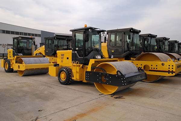 <a href='http://m.dcxxcl.cn/product/77.html' target='_blank'>振動壓路機</a> <a href='http://m.dcxxcl.cn/product/77.html' target='_blank'>振動壓路機</a>